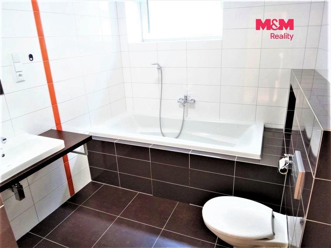 Pronájem bytu 4+kk 127 m² - foto 2