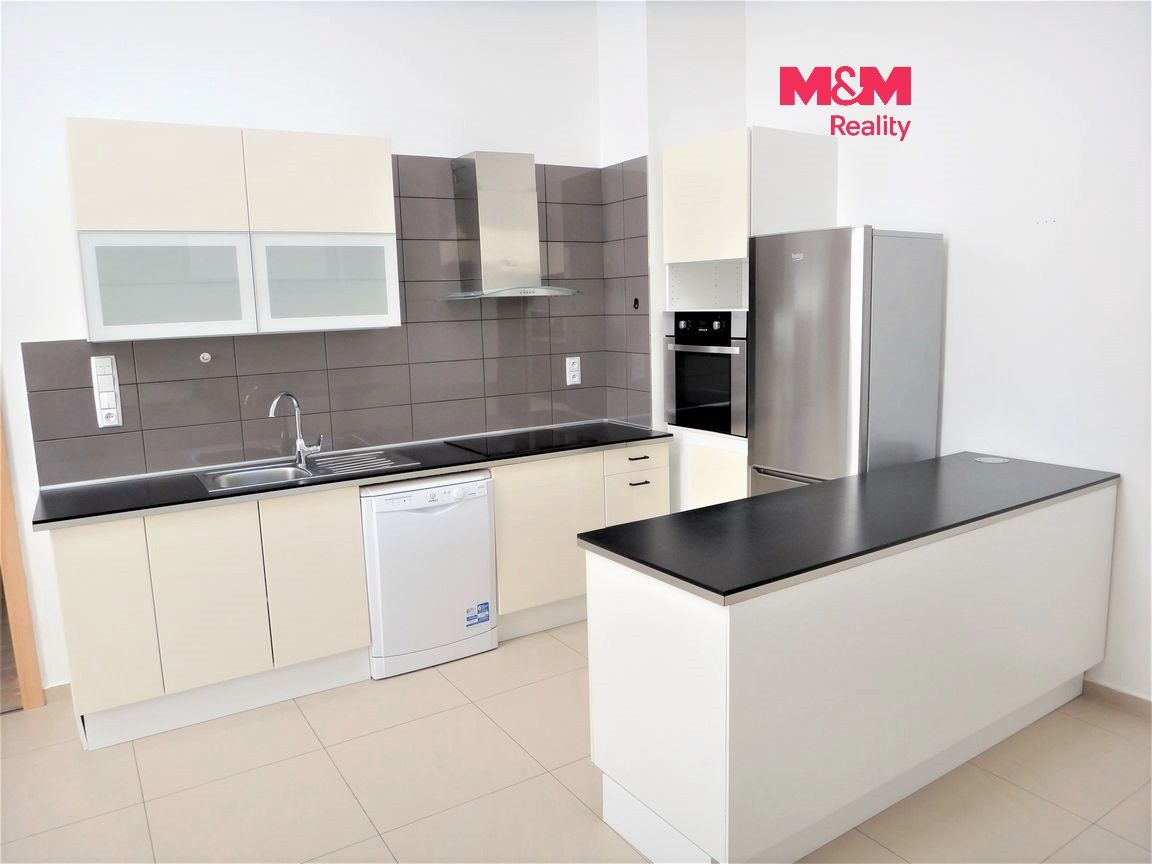 Pronájem bytu 4+kk 127 m² - foto 1
