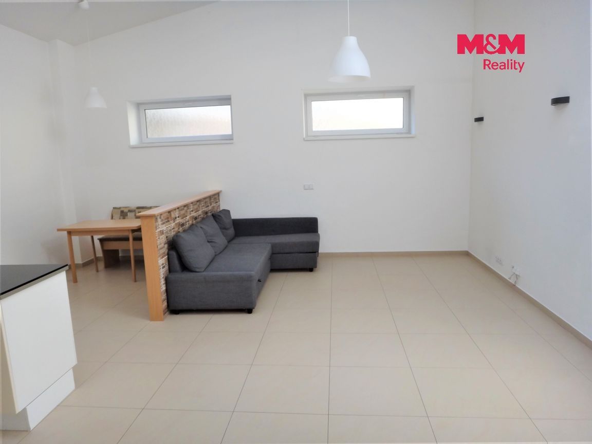 Pronájem bytu 4+kk 127 m² - foto 10