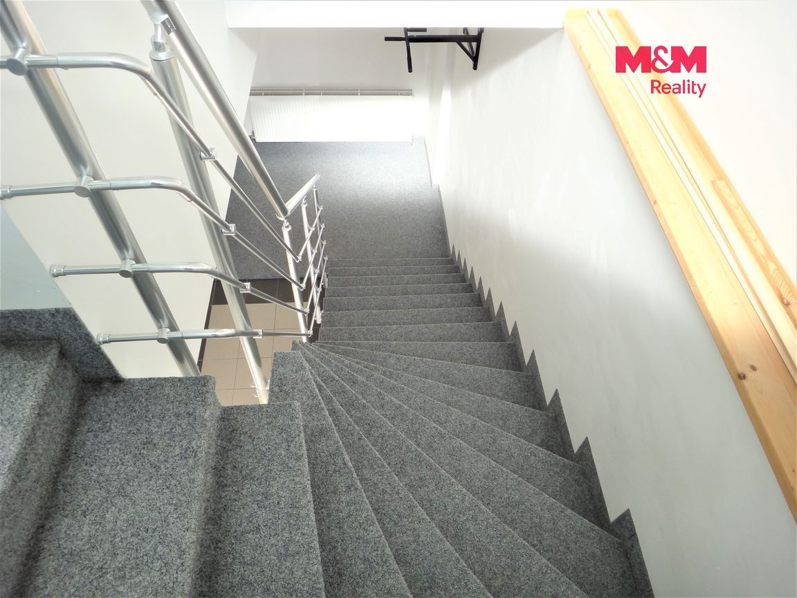 Pronájem bytu 4+kk 127 m² - foto 24