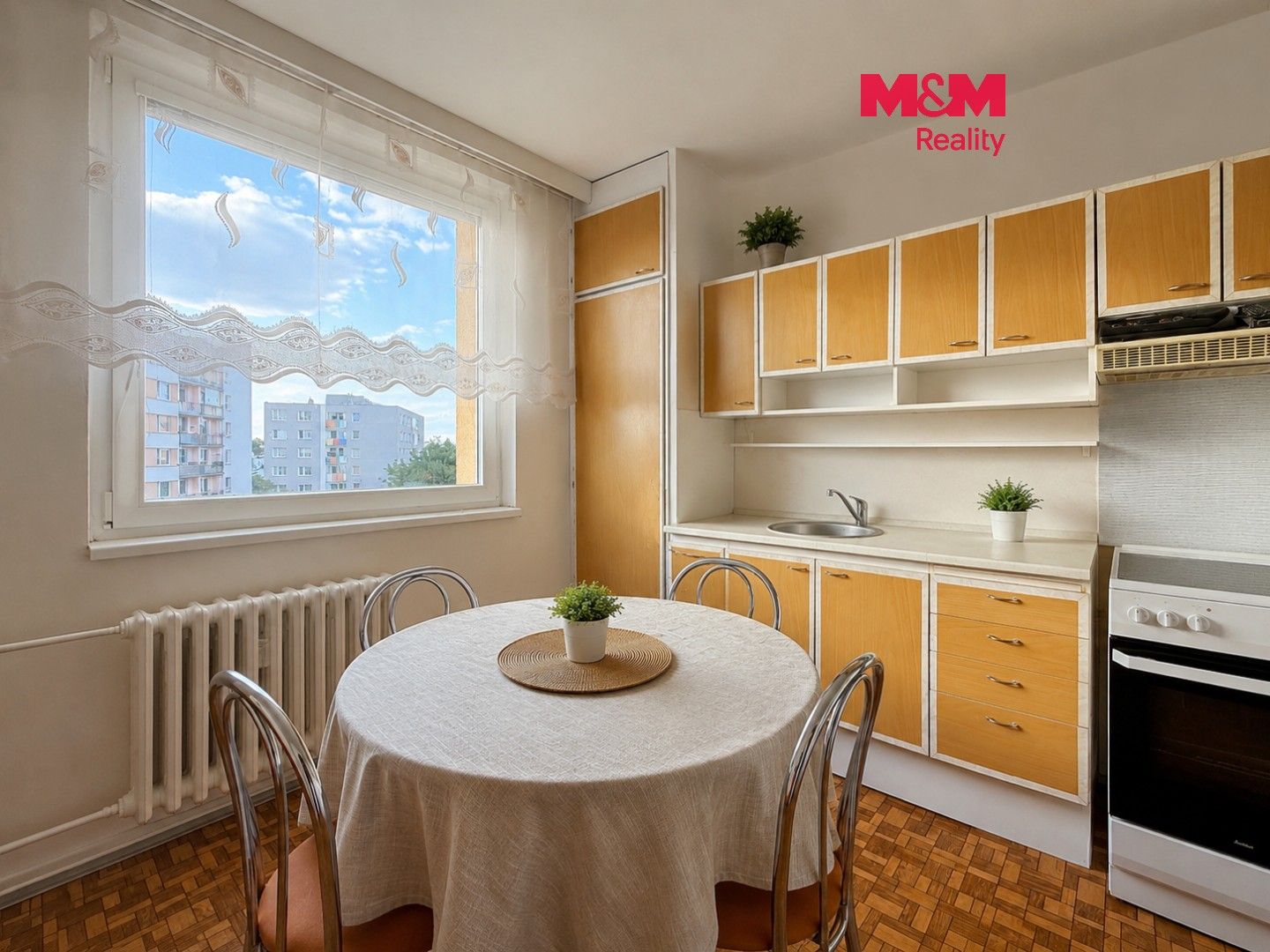 Pronájem bytu 3+1 72 m² - foto 1