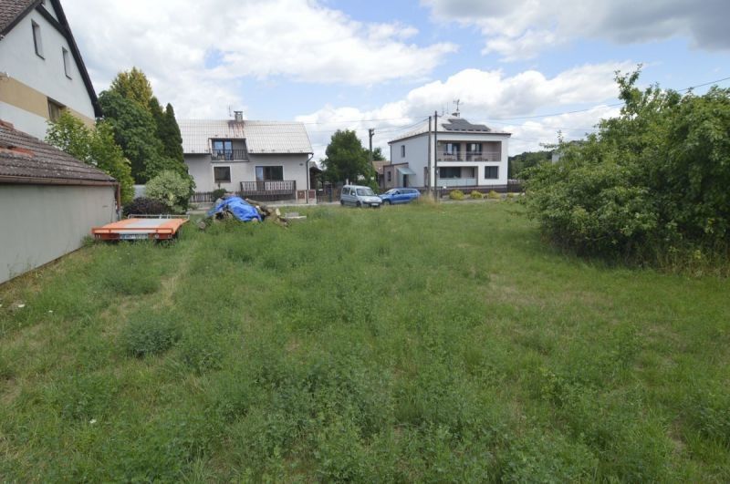 Prodej pozemku 600 m² - foto 1