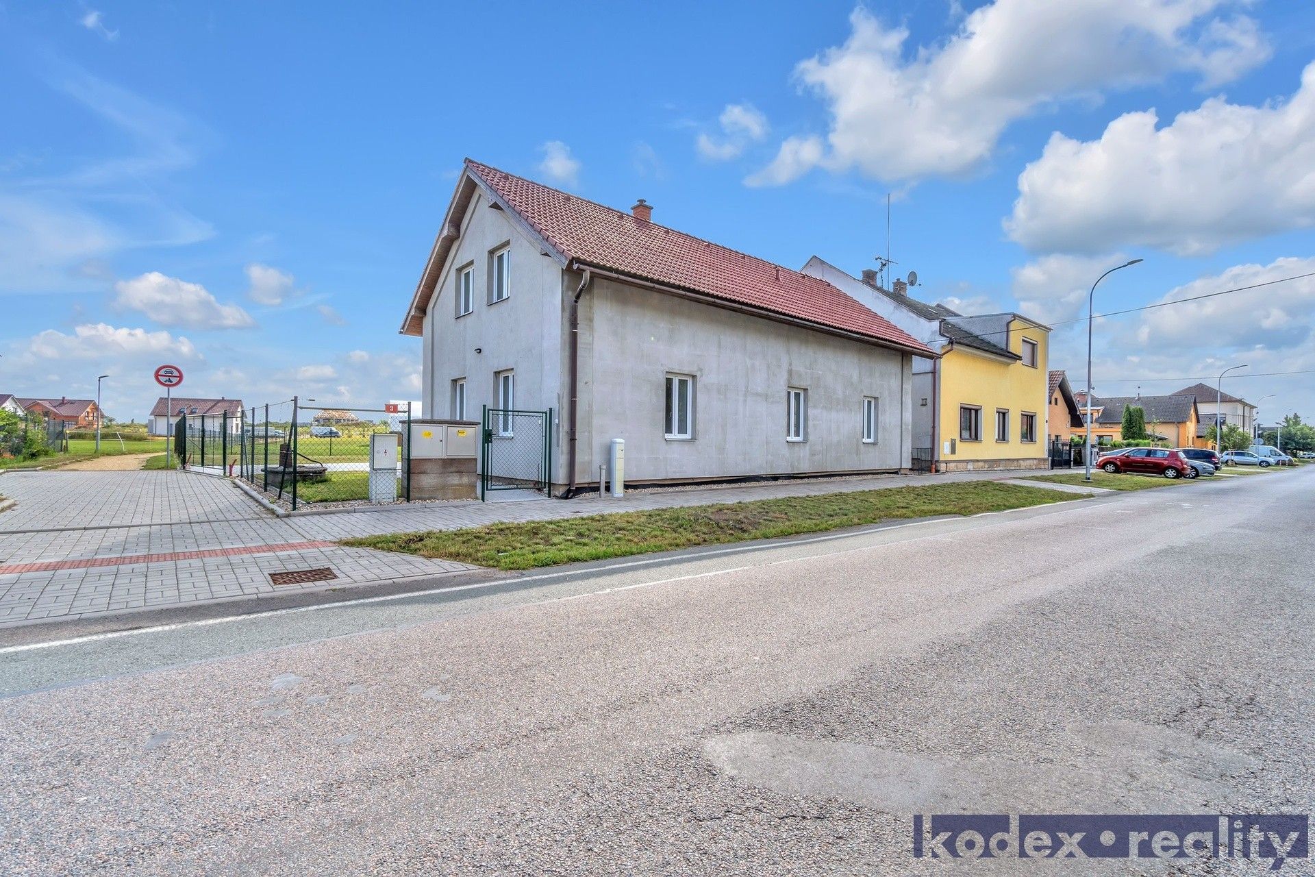 Prodej domu 179 m² - foto 1
