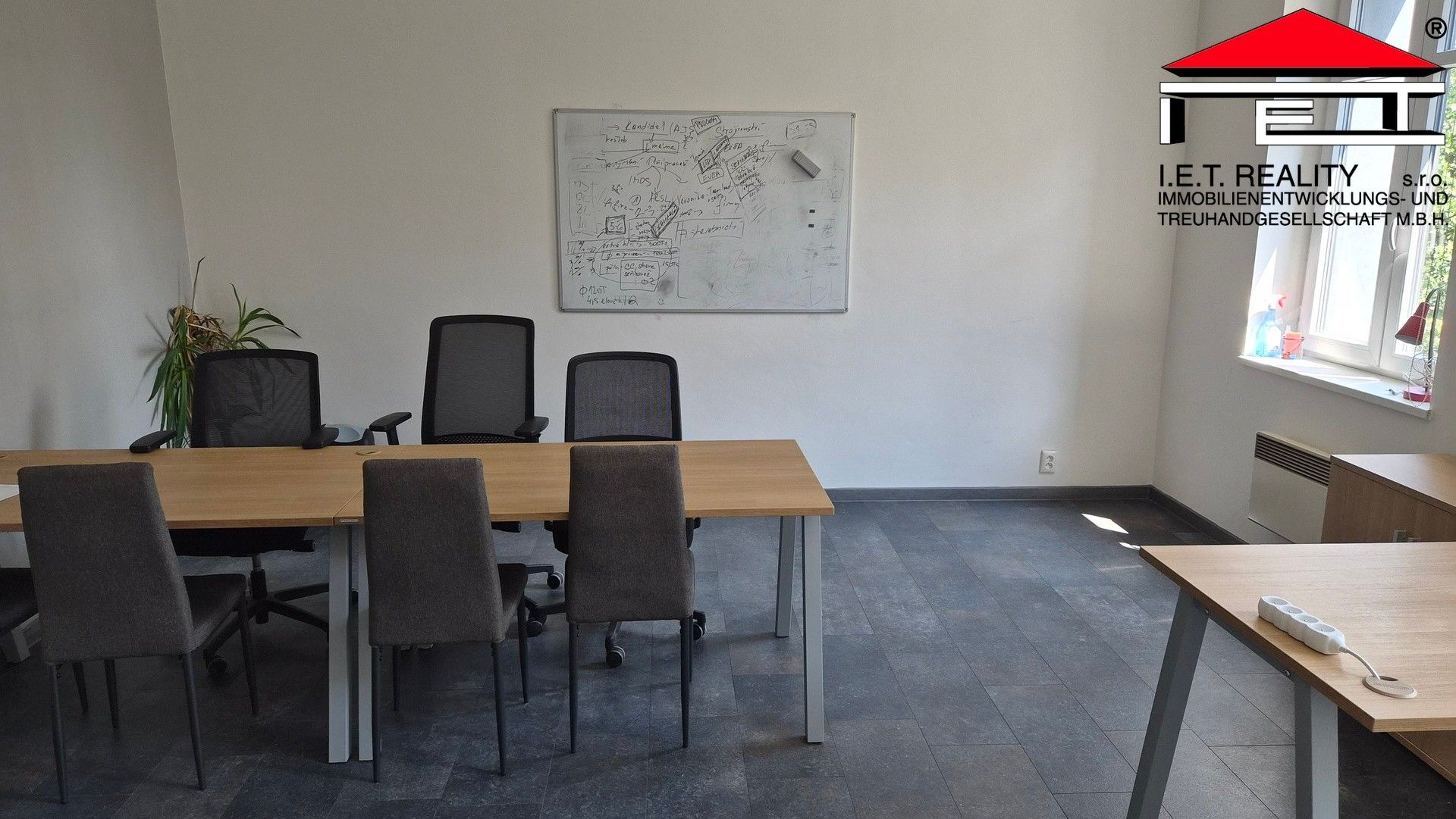 Pronájem komerčního prostoru 65 m² - foto 3