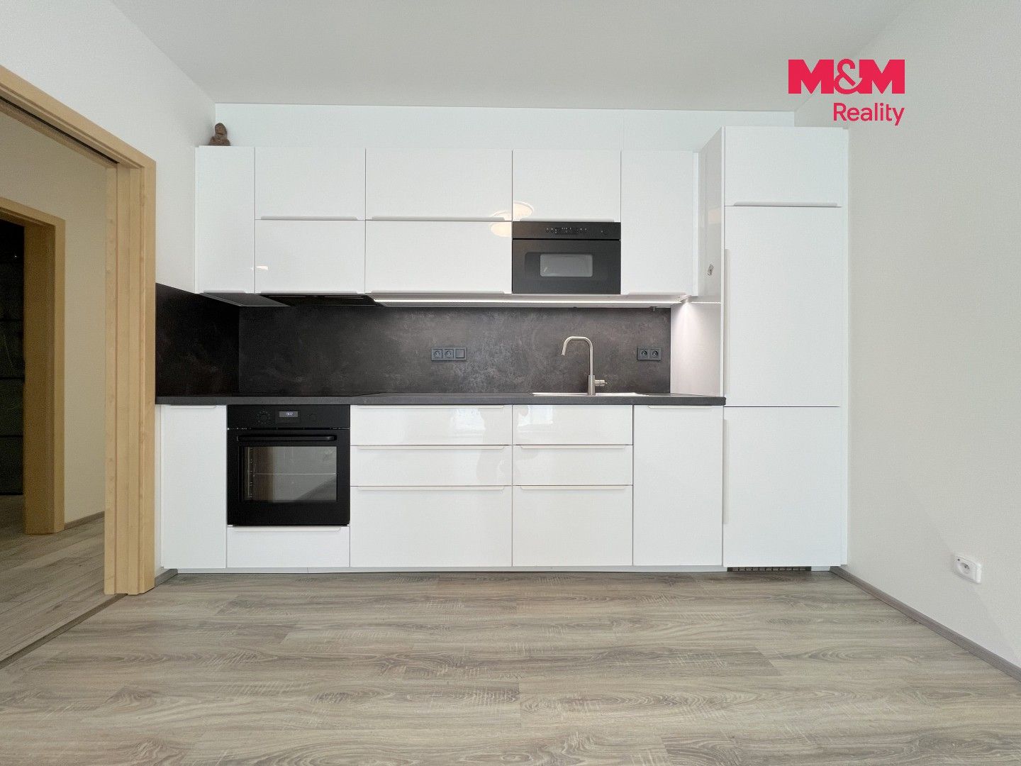 Pronájem bytu 2+kk 55 m² - foto 2