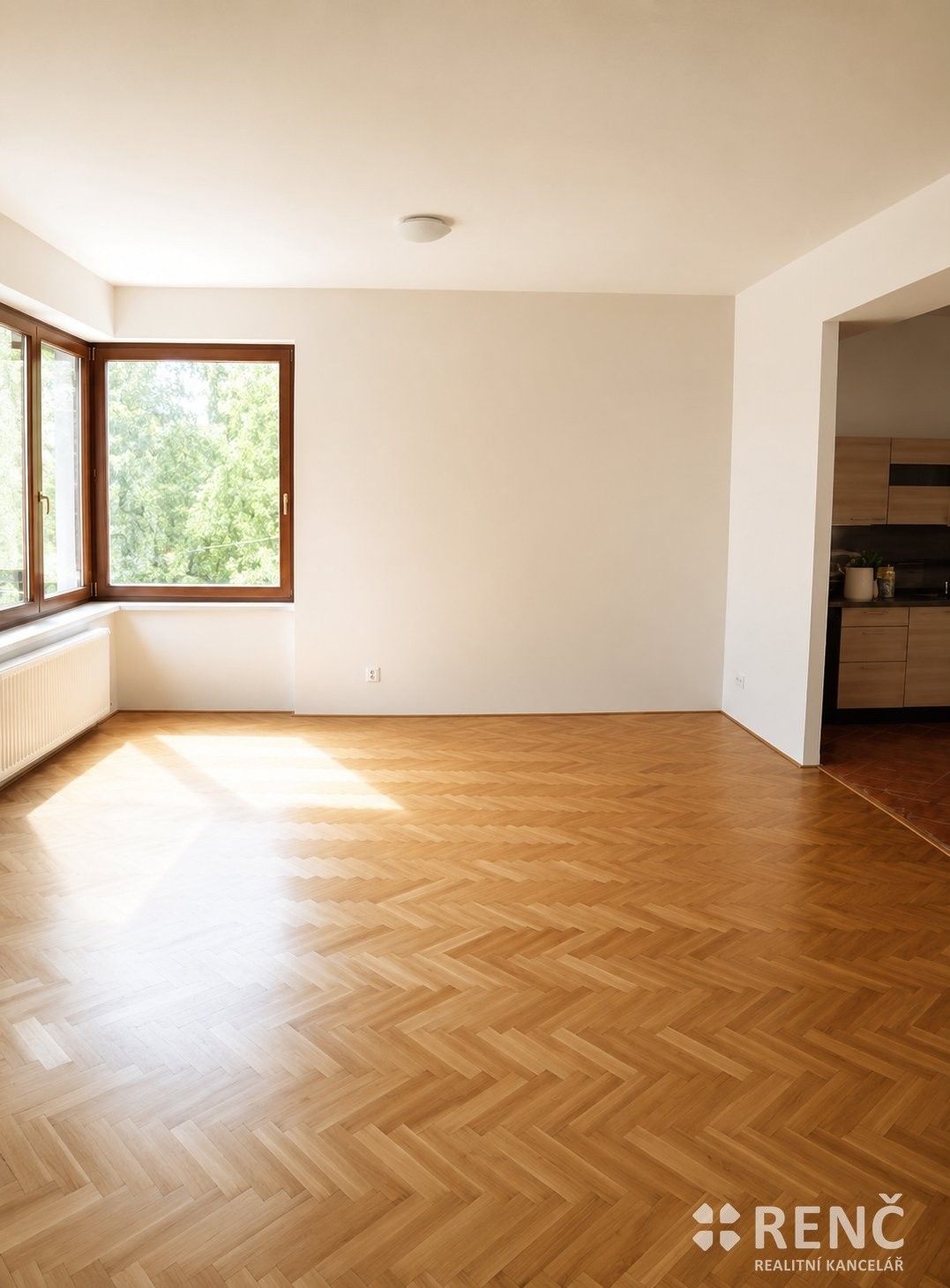 Pronájem bytu 2+1 78 m² - foto 2