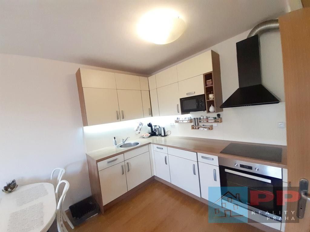 Prodej bytu 2+kk 52 m² - foto 4