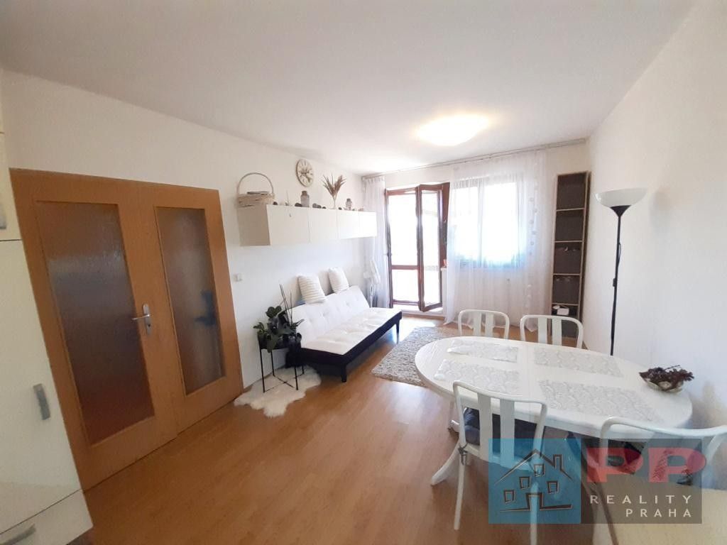 Prodej bytu 2+kk 52 m² - foto 3
