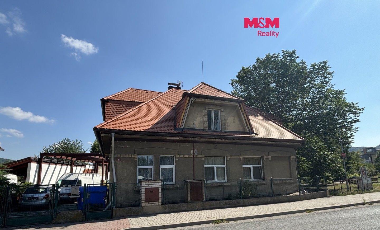 Prodej domu 300 m² - foto 1