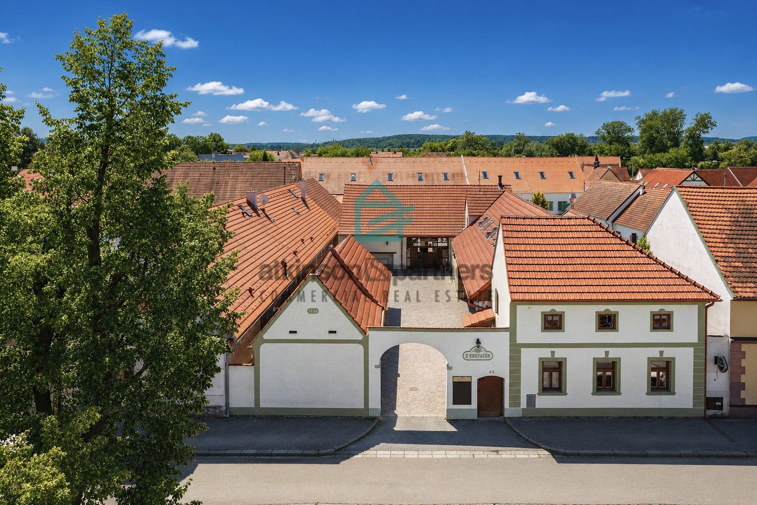 Prodej domu 450 m² - foto 1