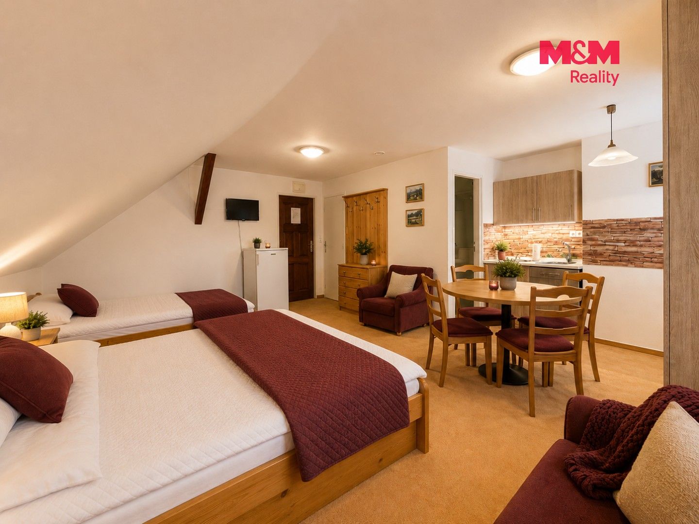 Prodej komerčního prostoru 272 m² - foto 11