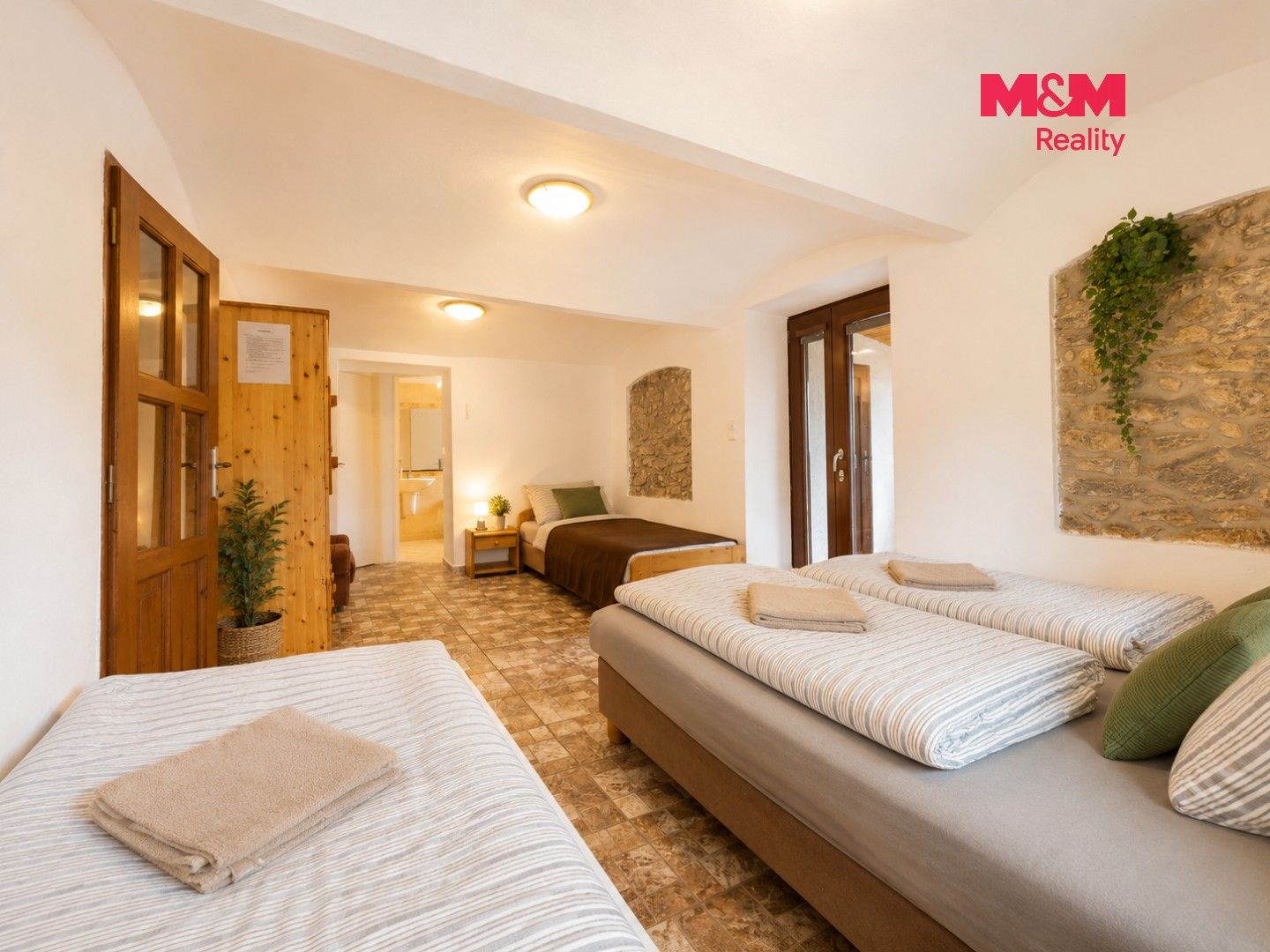 Prodej komerčního prostoru 272 m² - foto 24