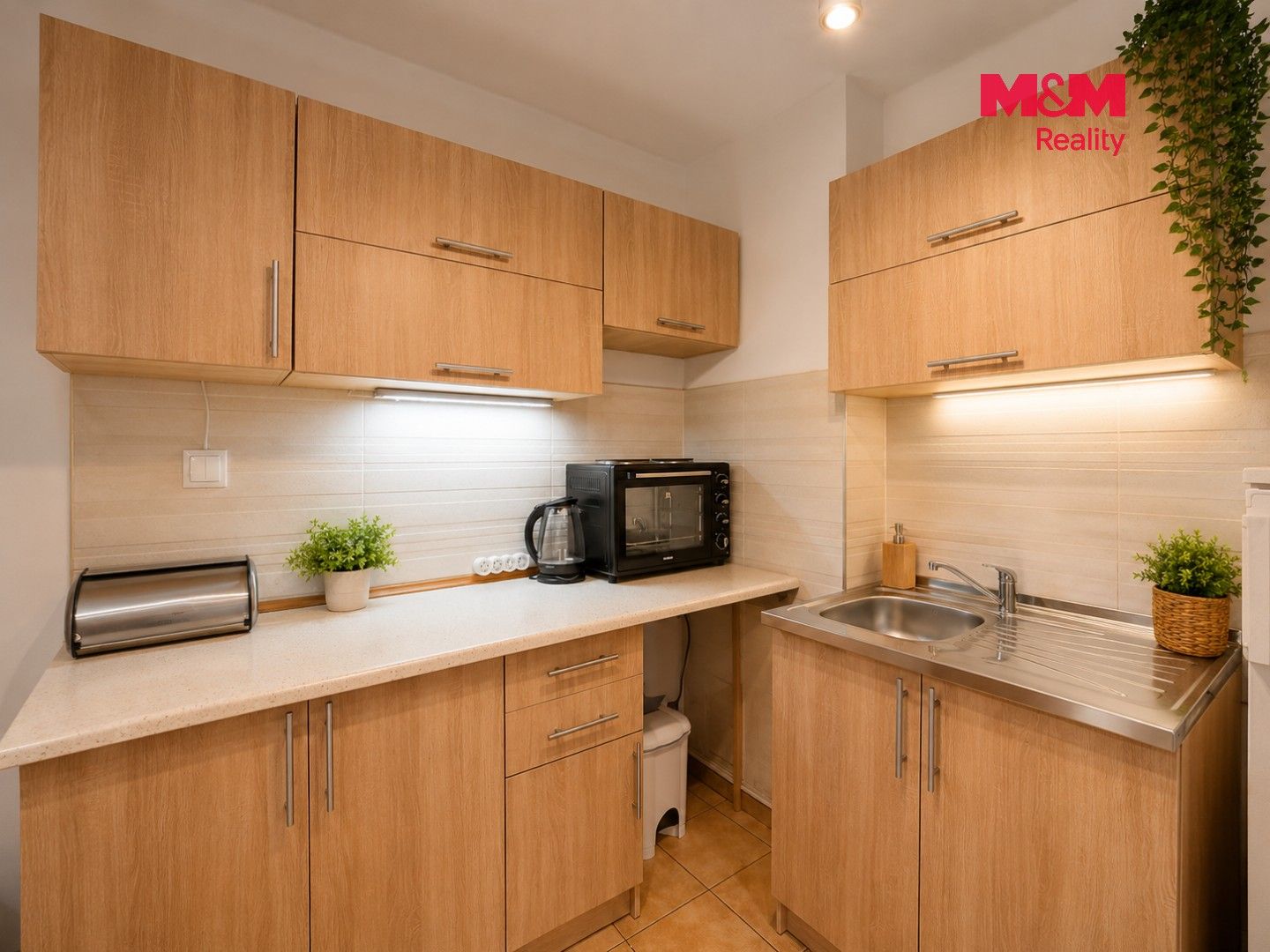 Prodej komerčního prostoru 272 m² - foto 26