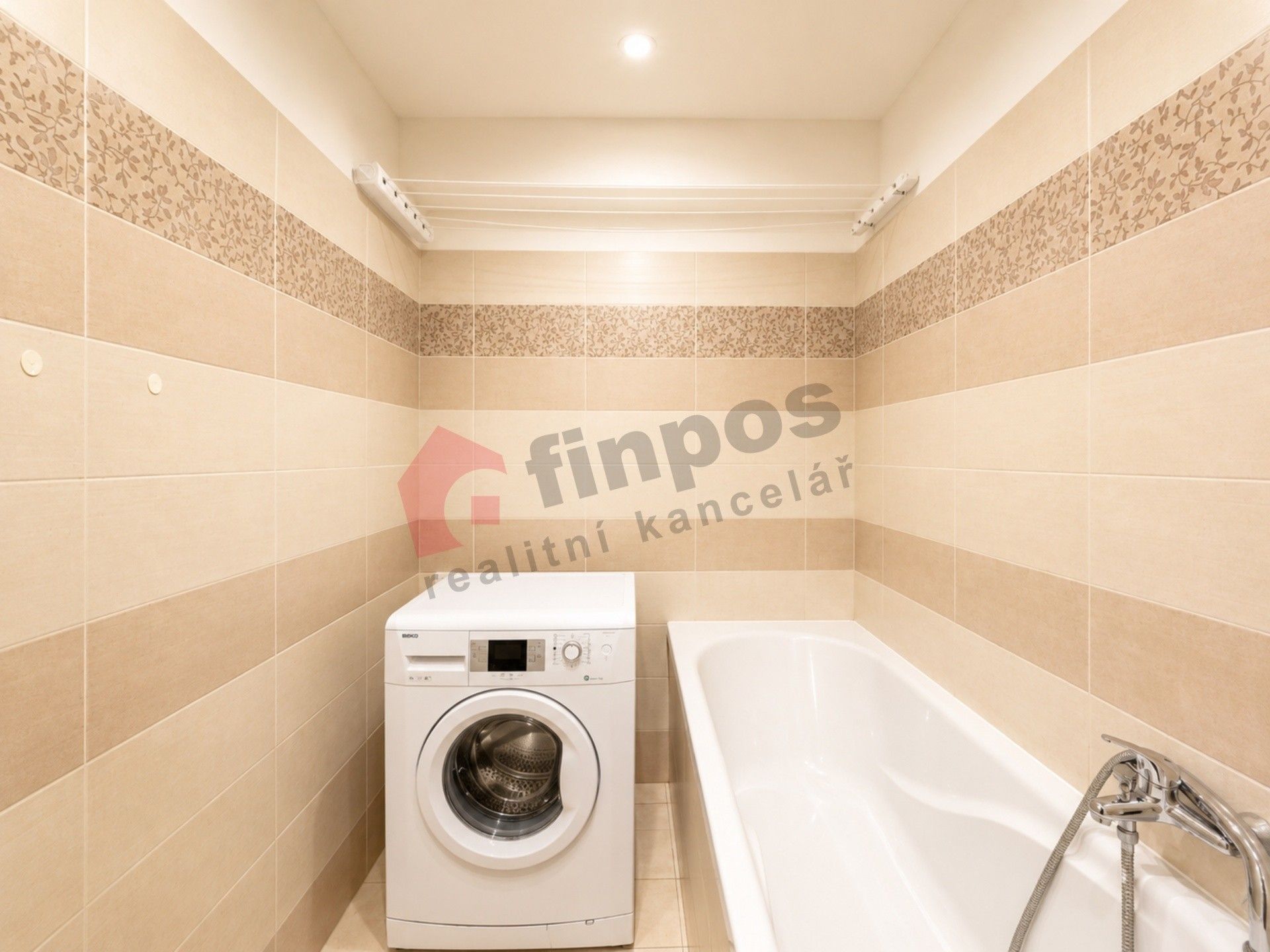 Pronájem bytu 2+kk 53 m² - foto 5