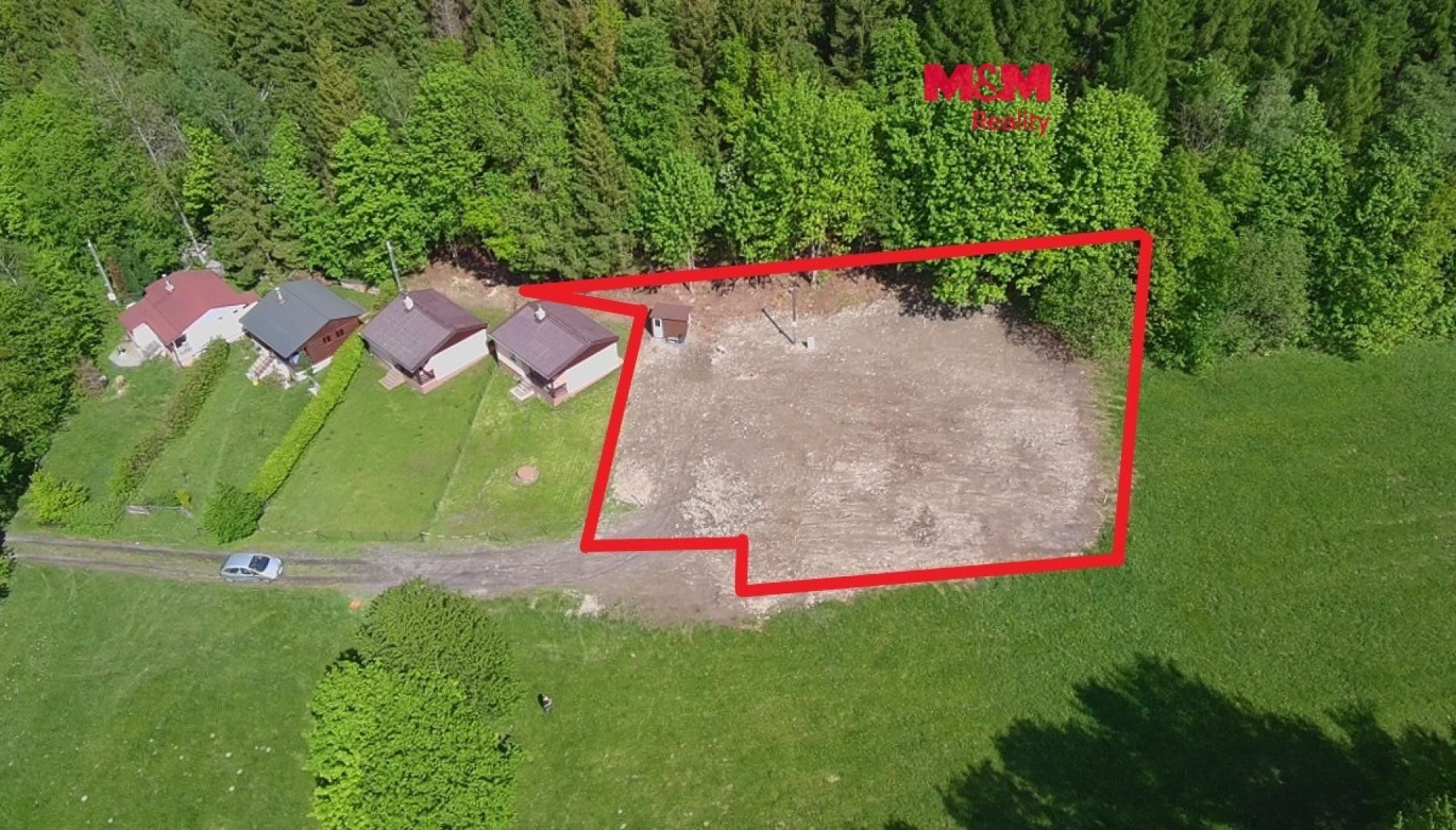 Prodej pozemku 977 m² - foto 1