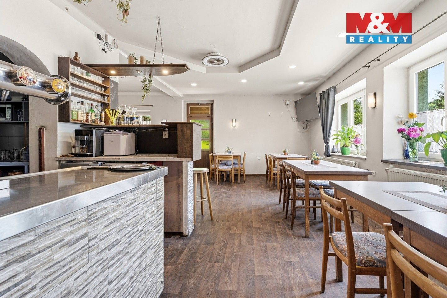 Prodej komerčního prostoru 350 m² - foto 4