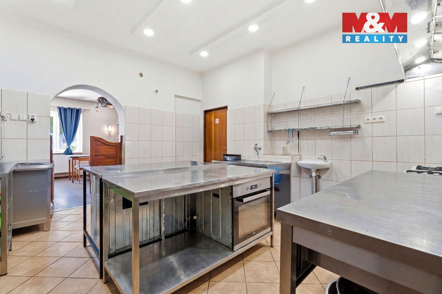 Prodej komerčního prostoru 350 m² - foto 10