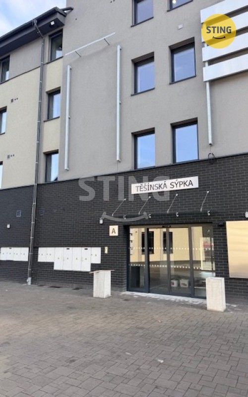 Pronájem komerčního prostoru 84 m² - foto 4
