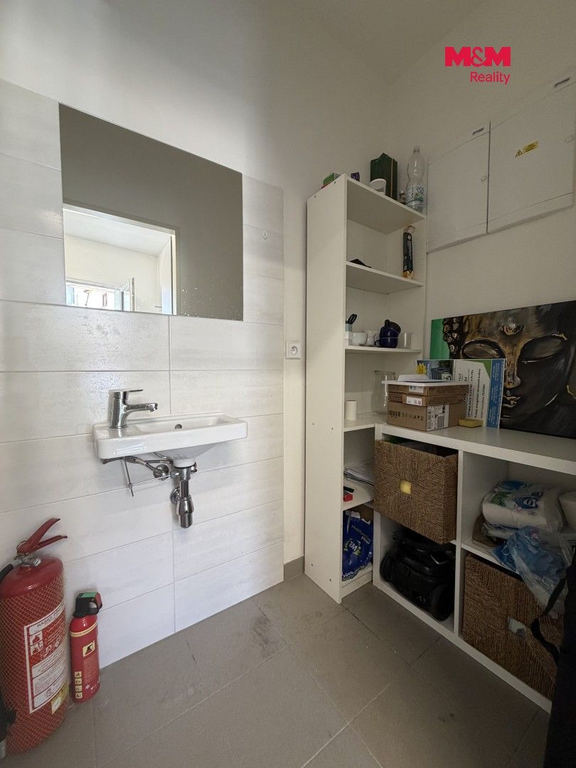 Pronájem komerčního prostoru 15 m² - foto 6