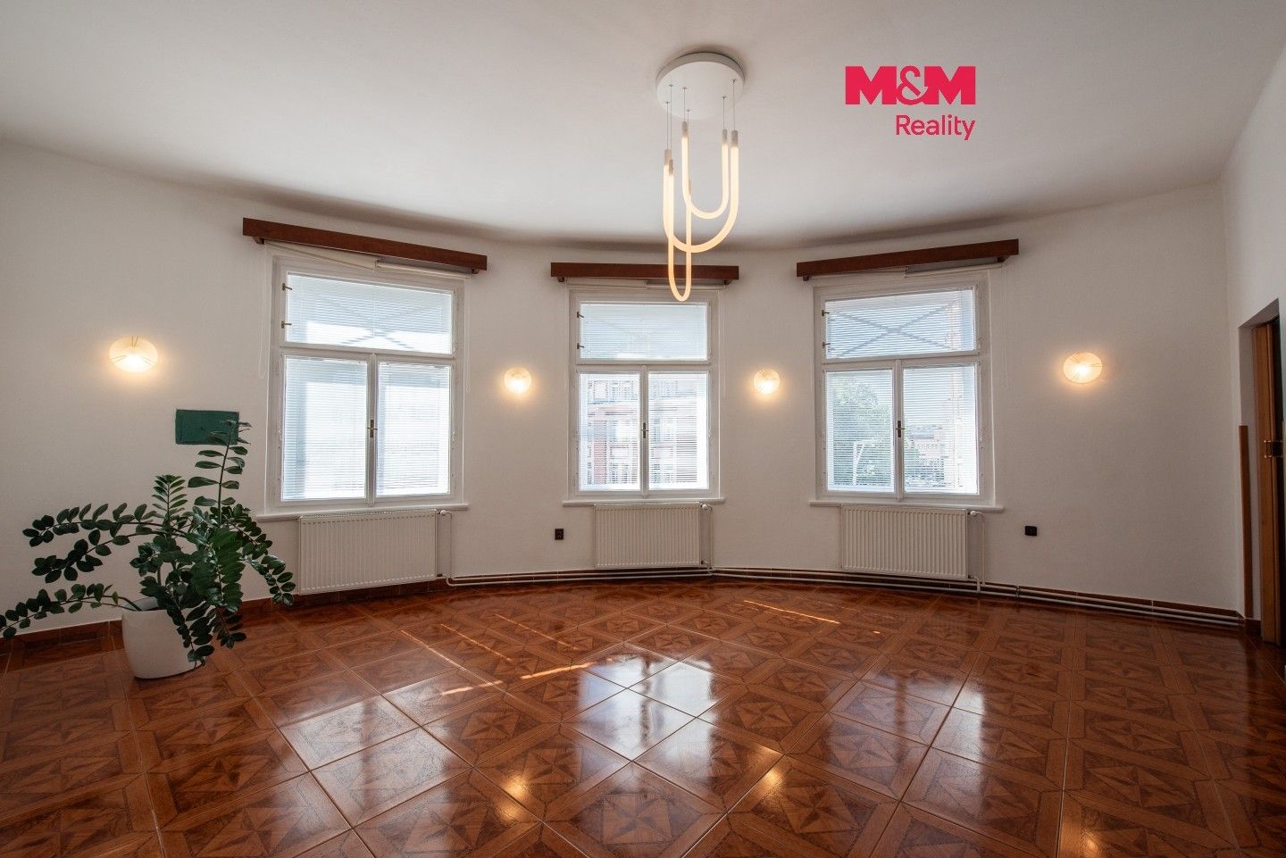 Pronájem komerčního prostoru 53 m² - foto 1