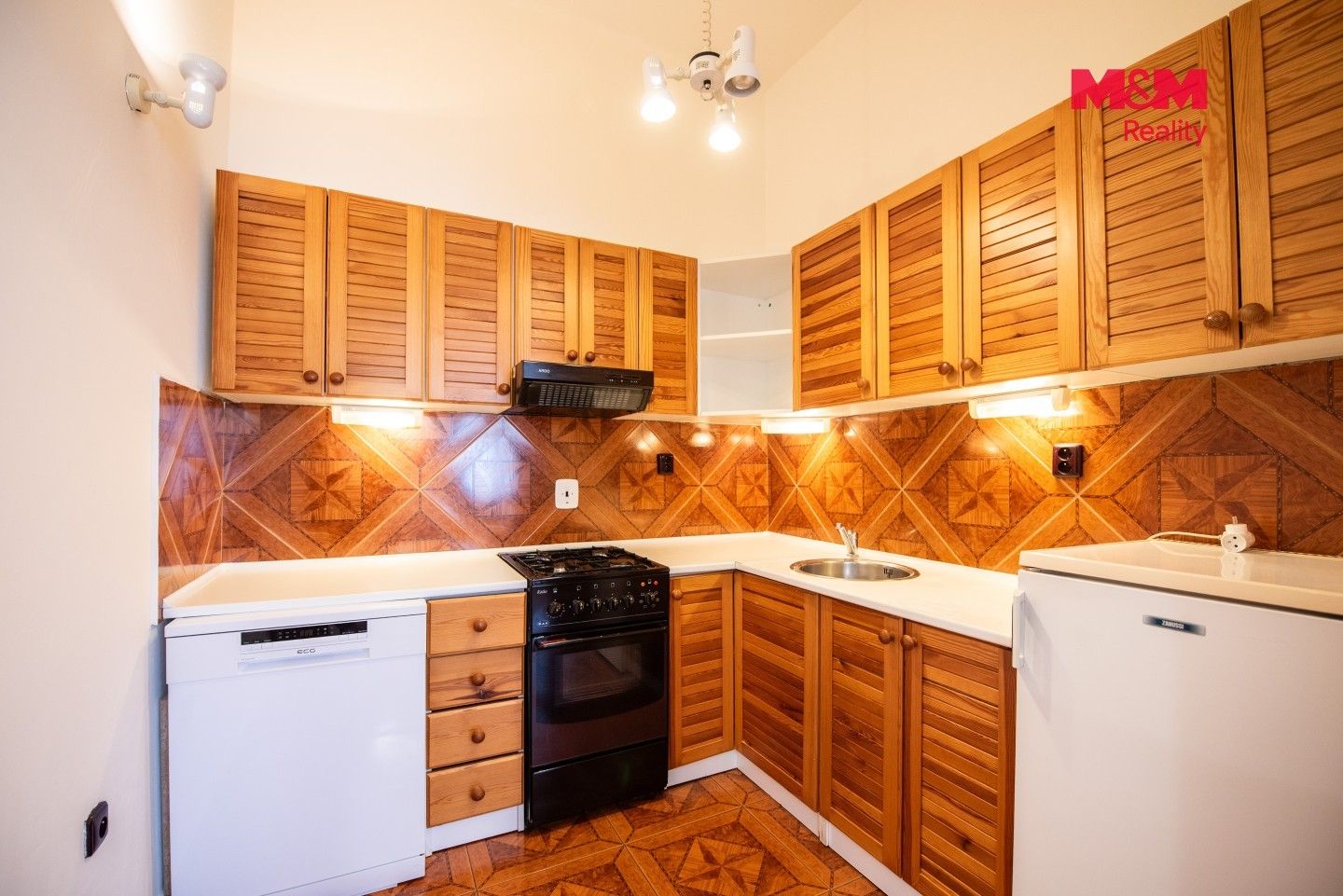 Pronájem komerčního prostoru 53 m² - foto 9