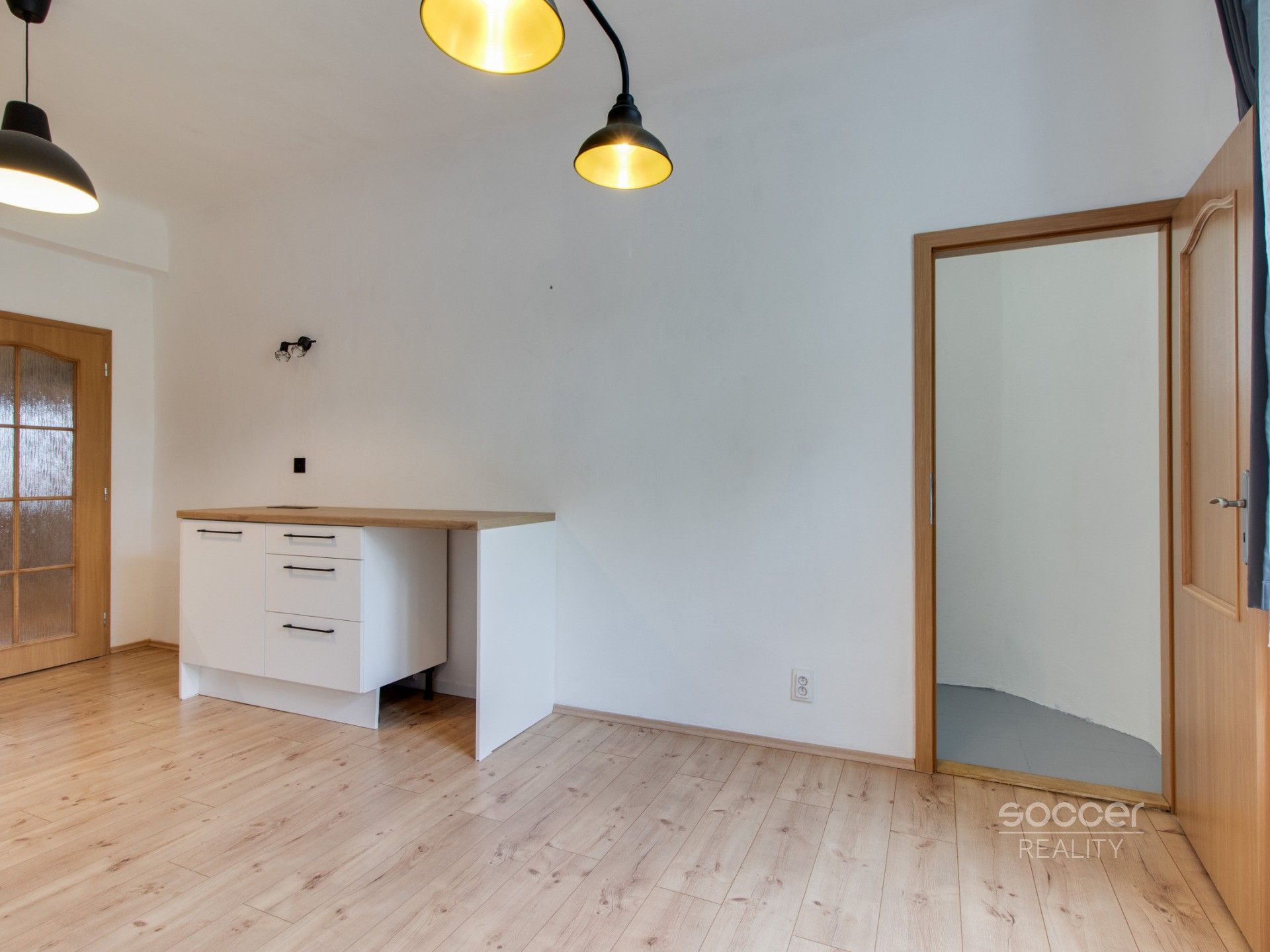 Pronájem bytu 2+1 76 m² - foto 6