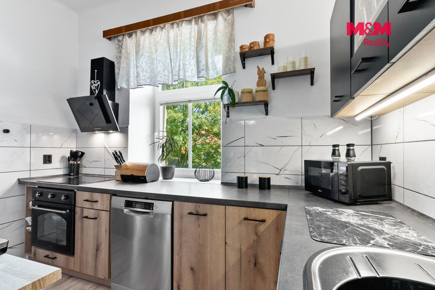 Prodej bytu 4+kk 80 m² - foto 11