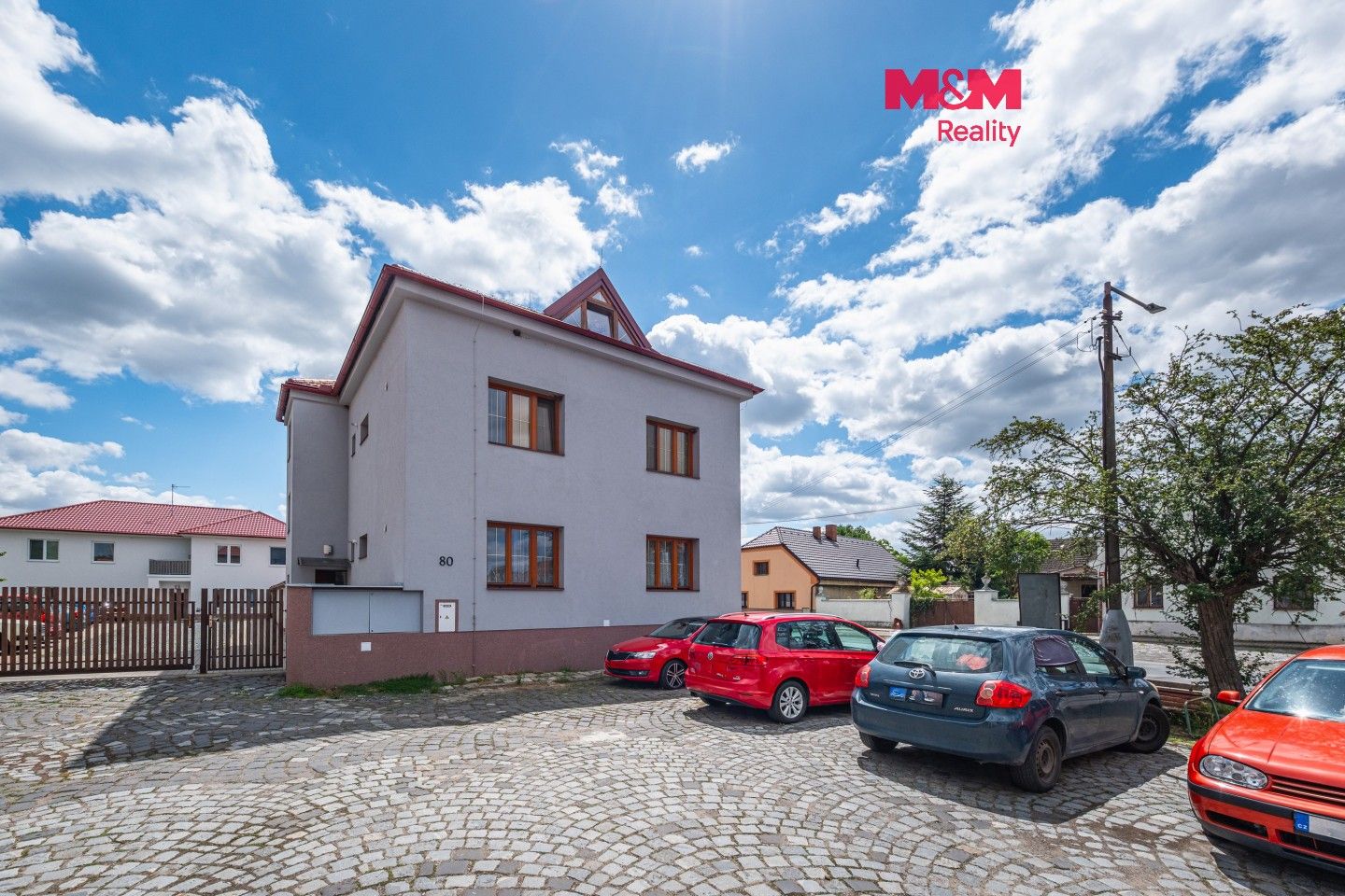 Prodej bytu 2+1 61 m² - foto 1