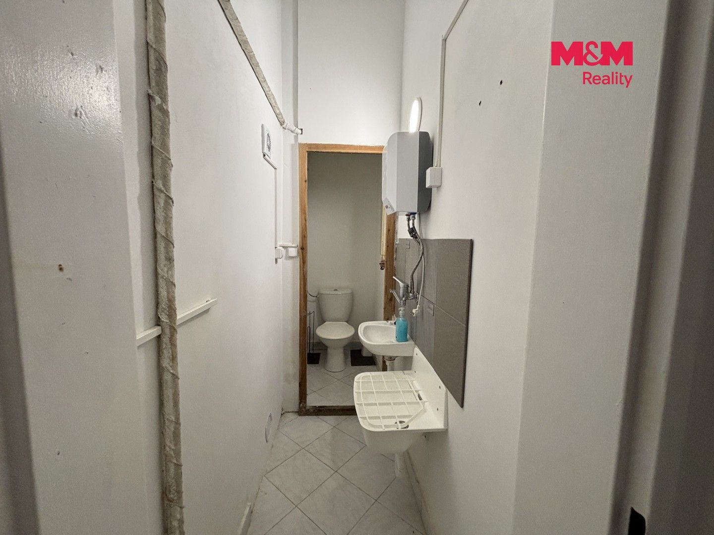 Pronájem komerčního prostoru 95 m² - foto 8