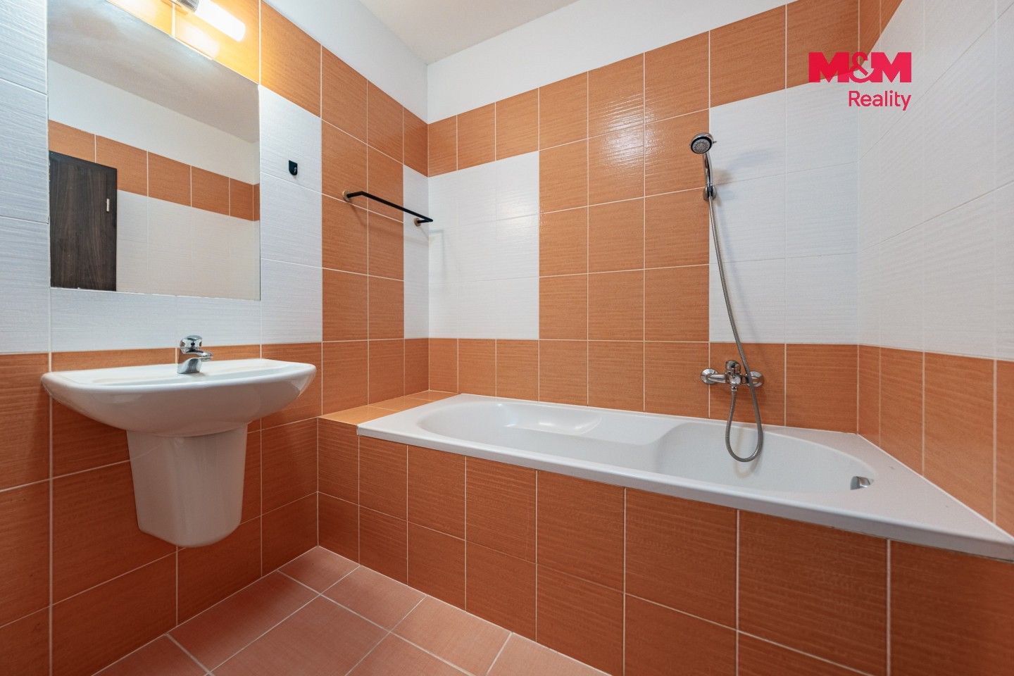 Pronájem bytu 2+kk 77 m² - foto 5