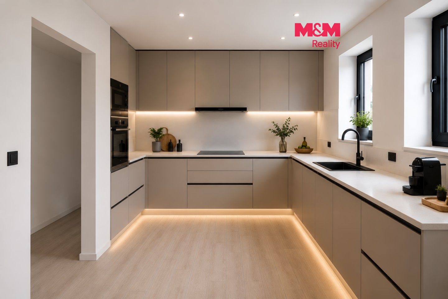 Prodej bytu 3+kk 67 m² - foto 1