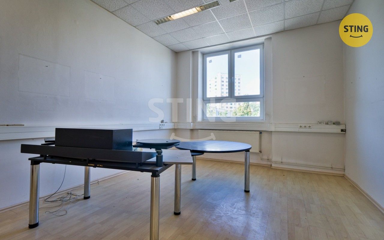 Pronájem komerčního prostoru 150 m² - foto 5