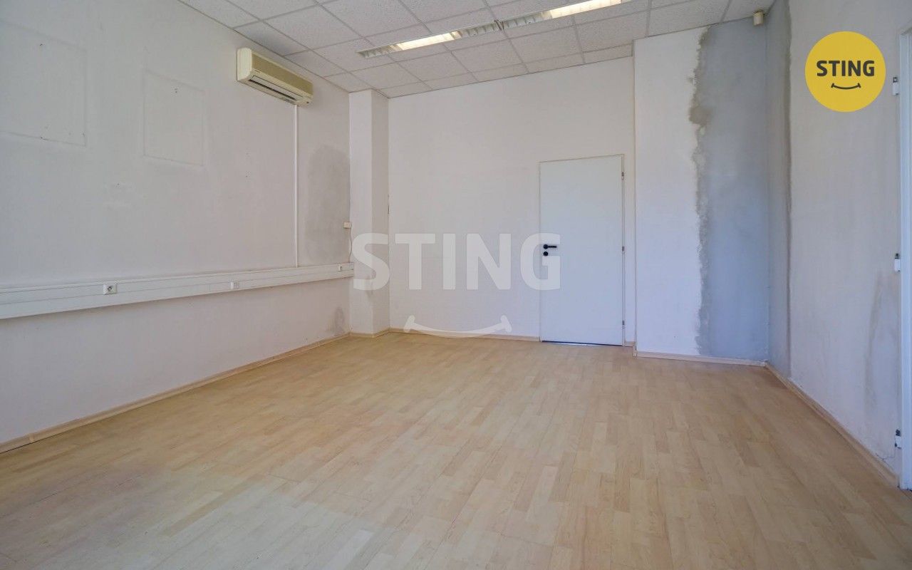 Pronájem komerčního prostoru 150 m² - foto 6