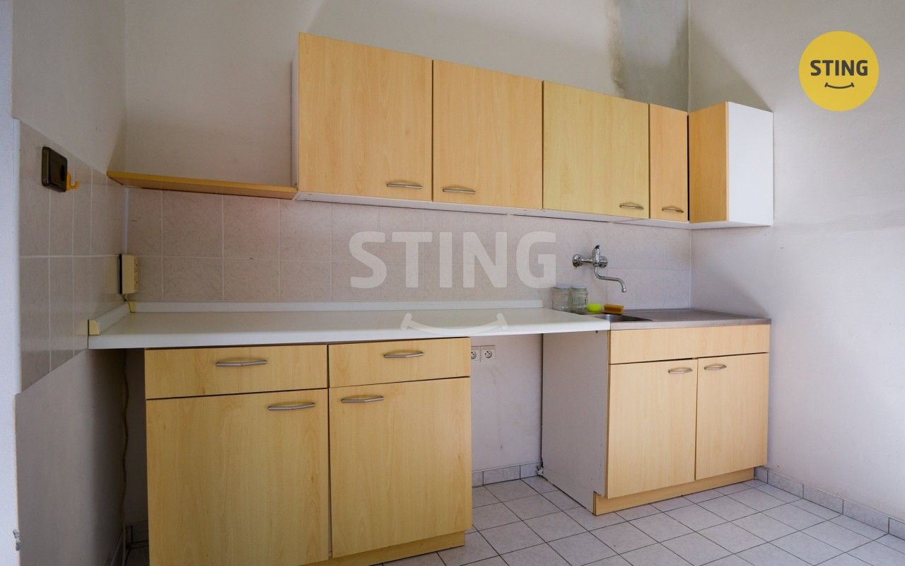 Pronájem komerčního prostoru 150 m² - foto 7