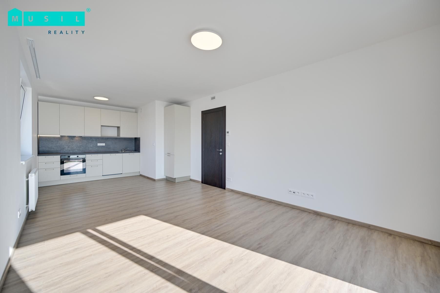 Pronájem bytu 2+kk 56 m² - foto 1