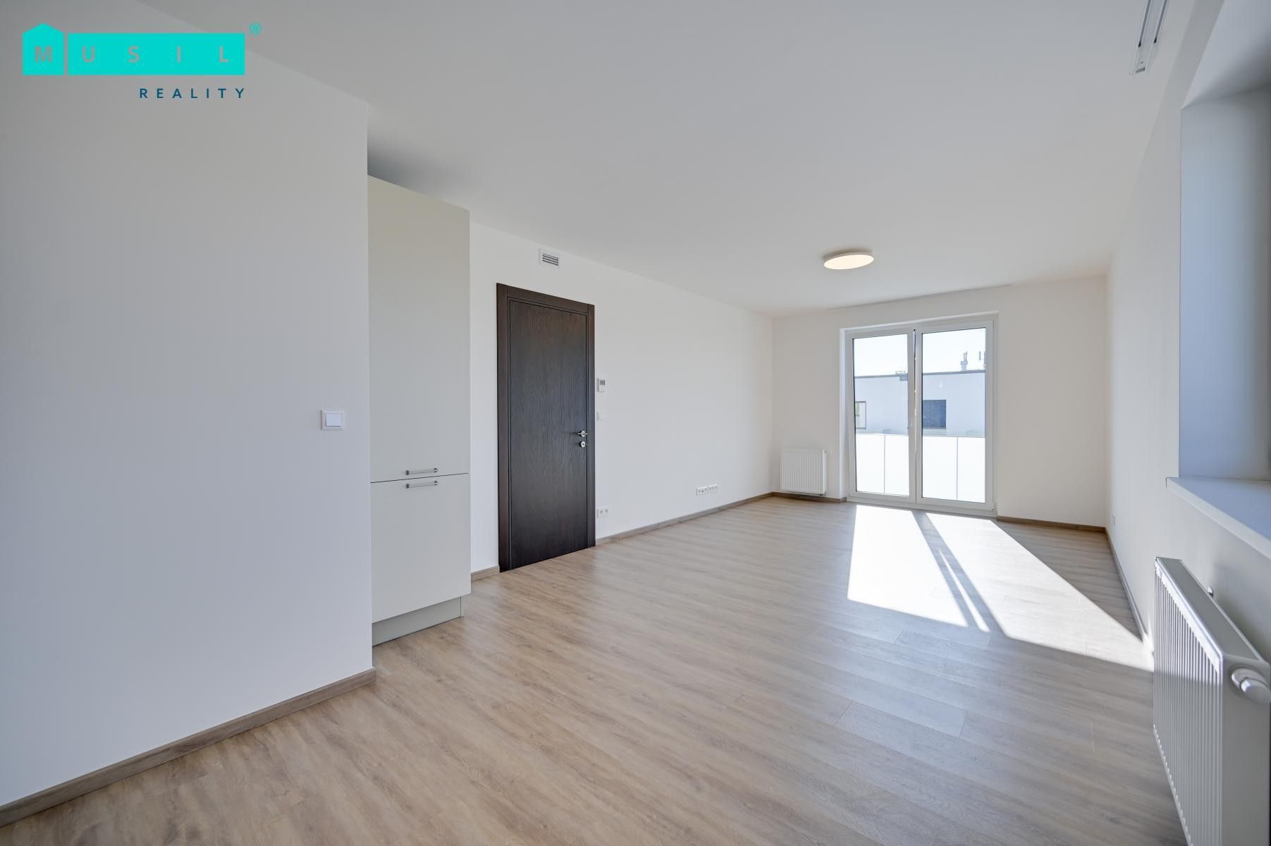 Pronájem bytu 2+kk 56 m² - foto 4