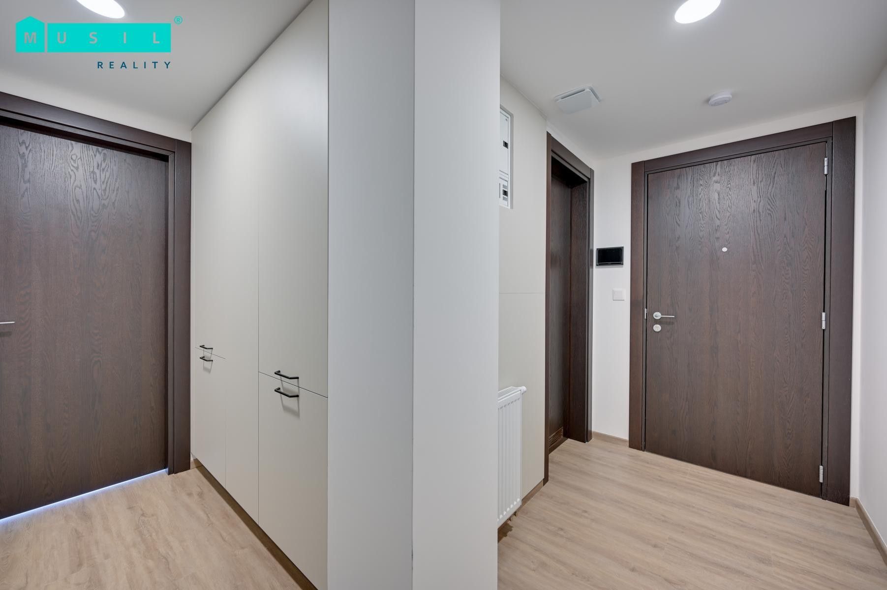 Pronájem bytu 2+kk 56 m² - foto 6