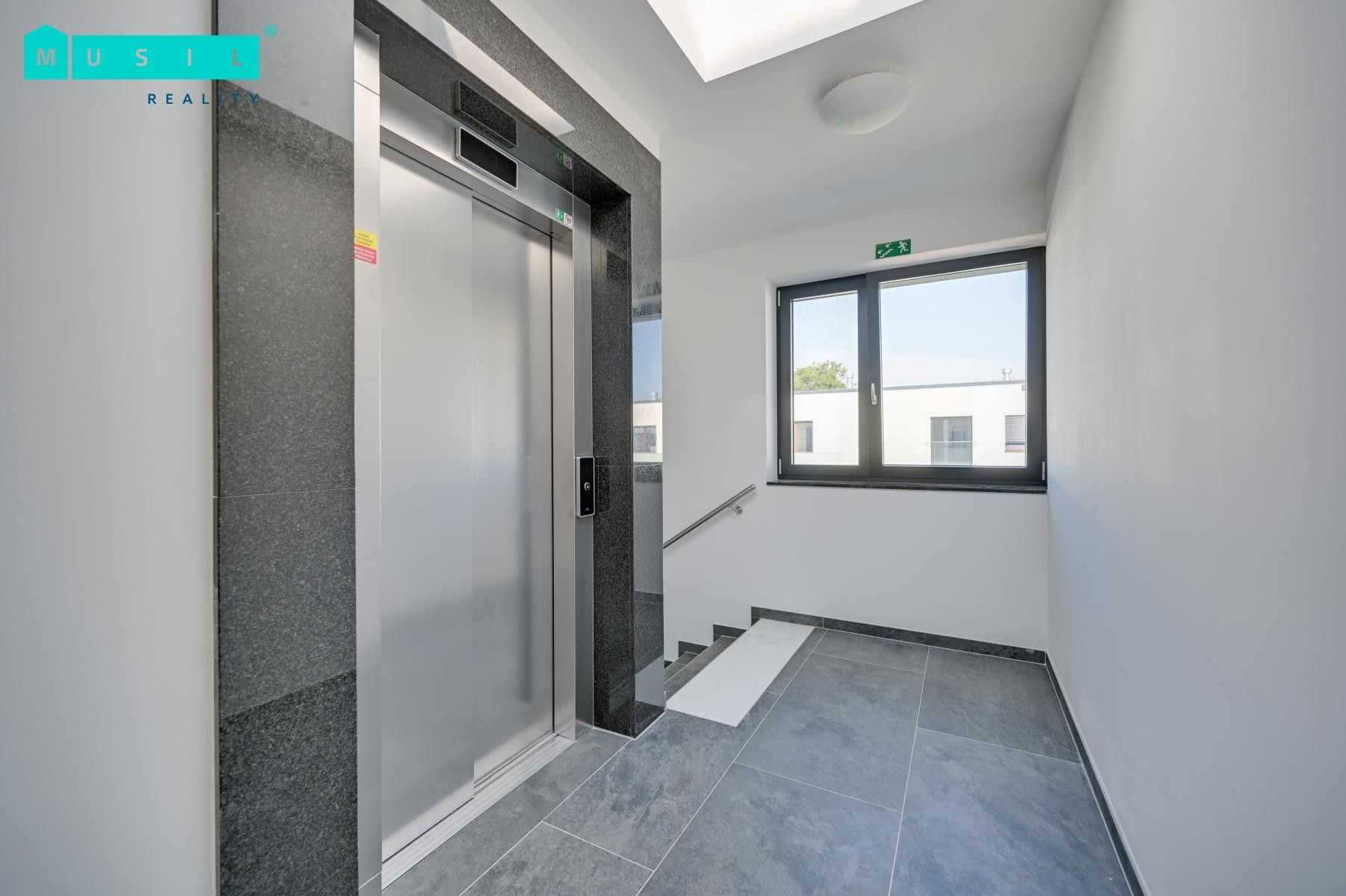 Pronájem bytu 2+kk 56 m² - foto 13