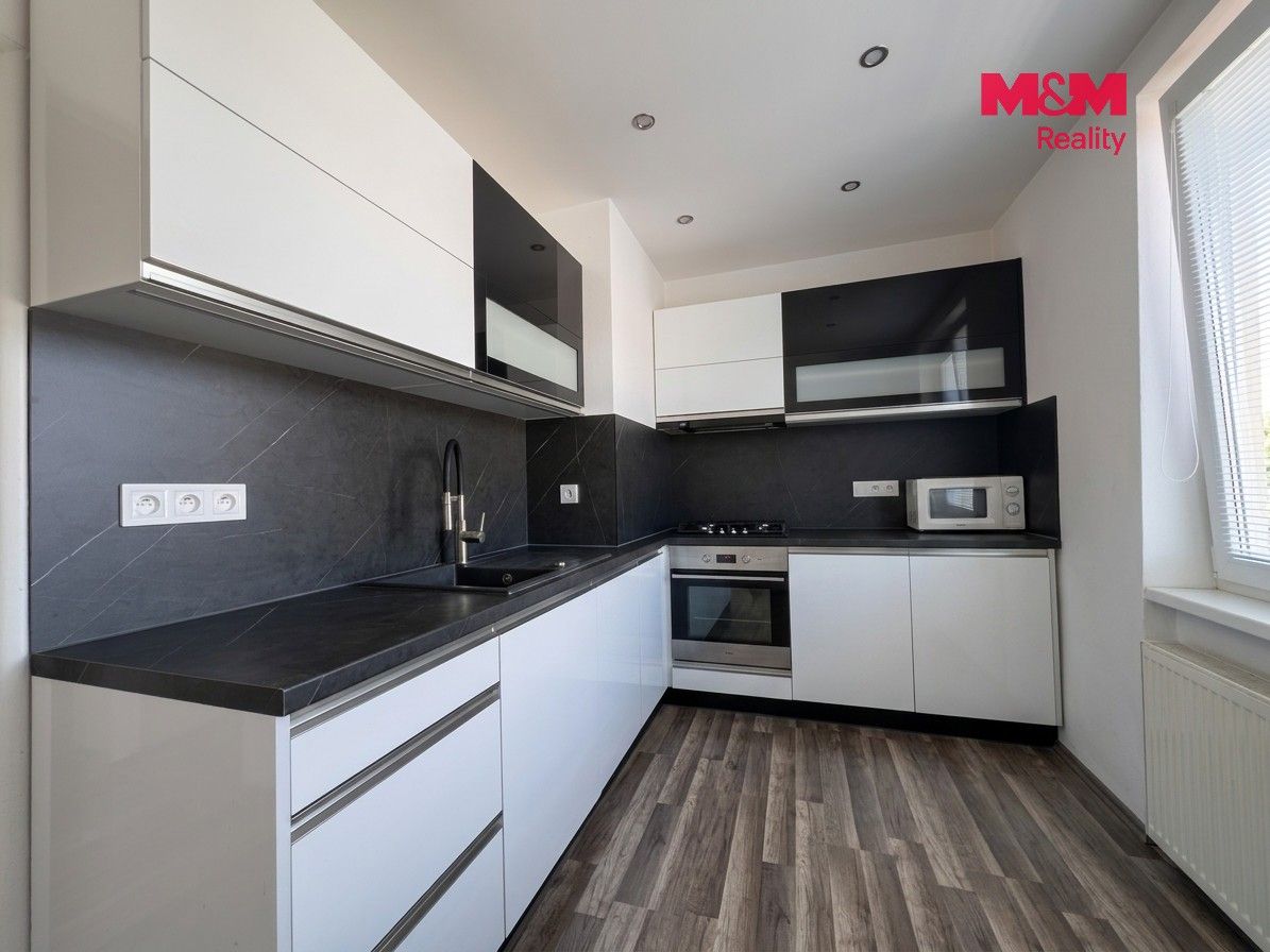 Prodej bytu 3+1 66 m² - foto 2