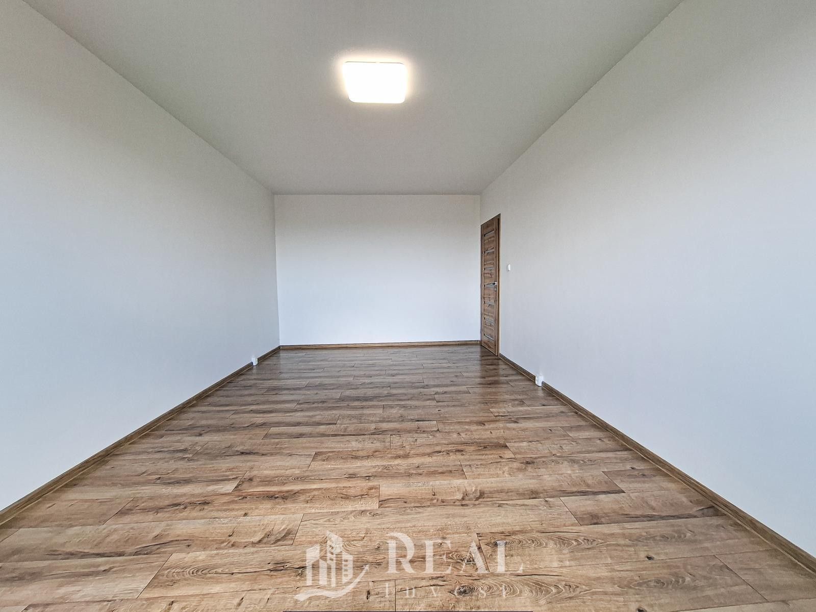 Prodej bytu 4+1 77 m² - foto 3