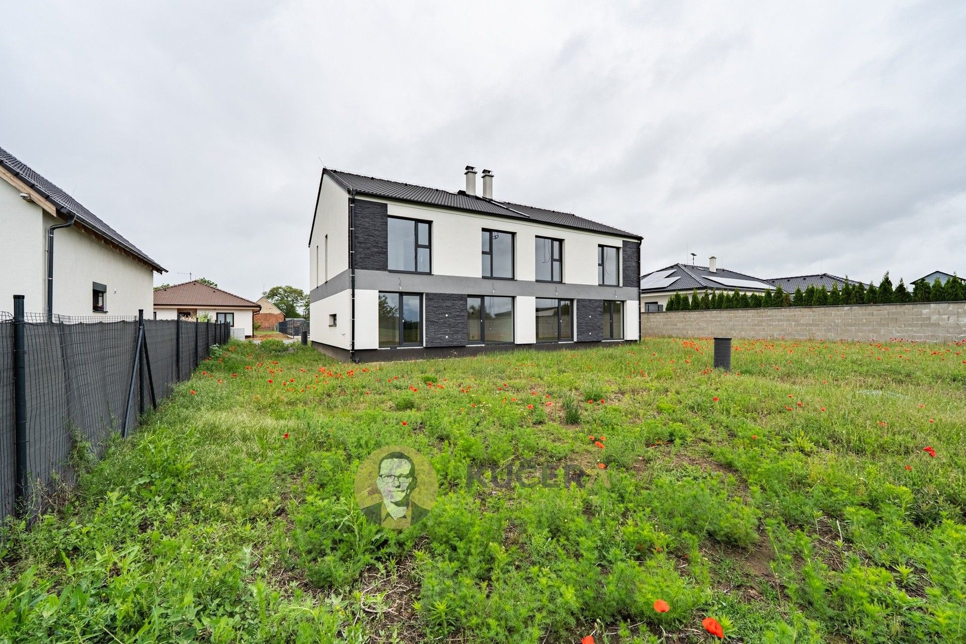 Prodej domu 145 m² - foto 1