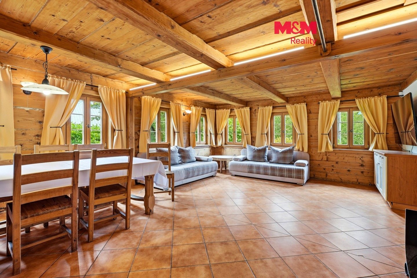 Prodej domu 236 m² - foto 1