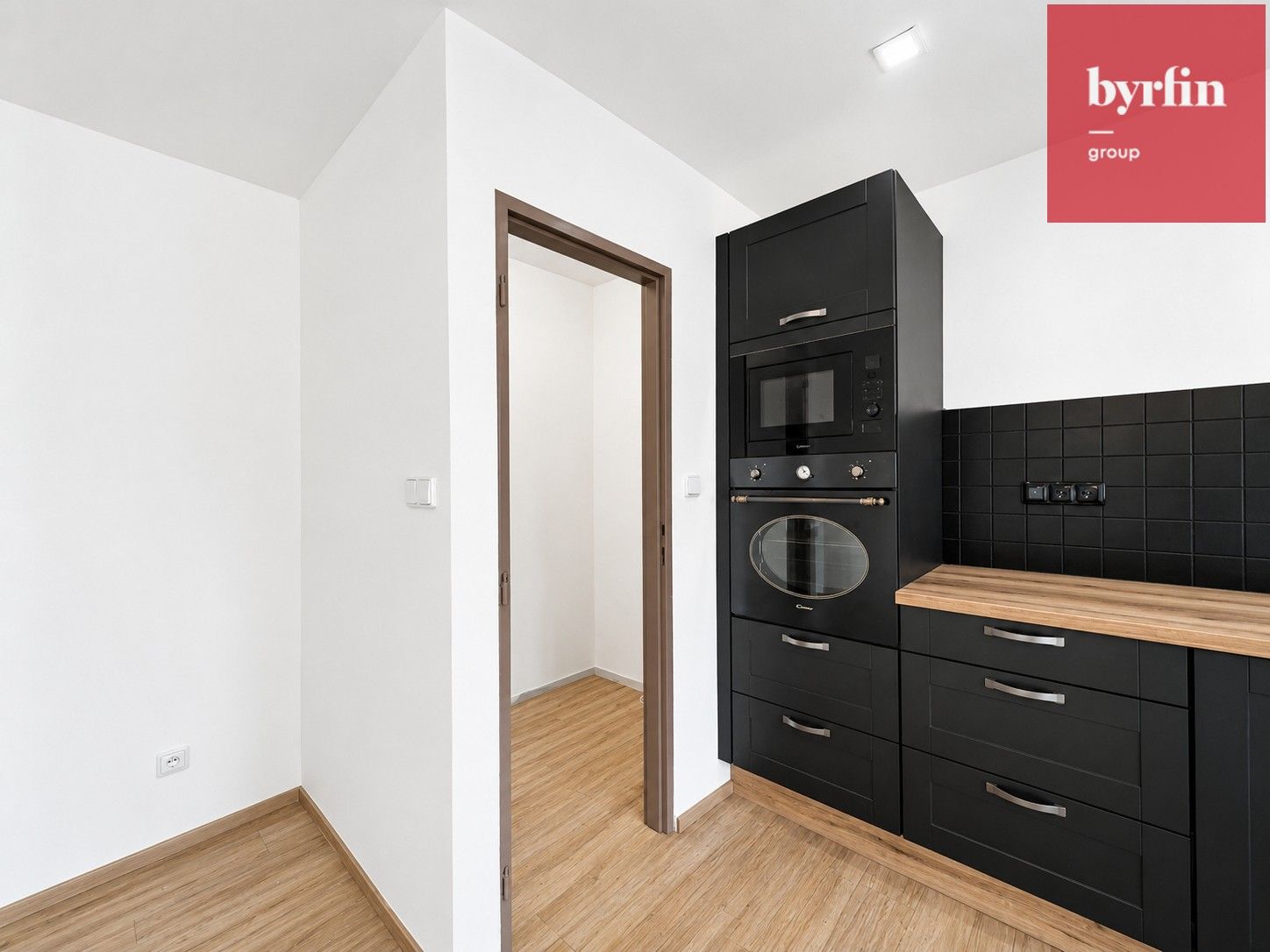 Pronájem bytu 3+1 112 m² - foto 11