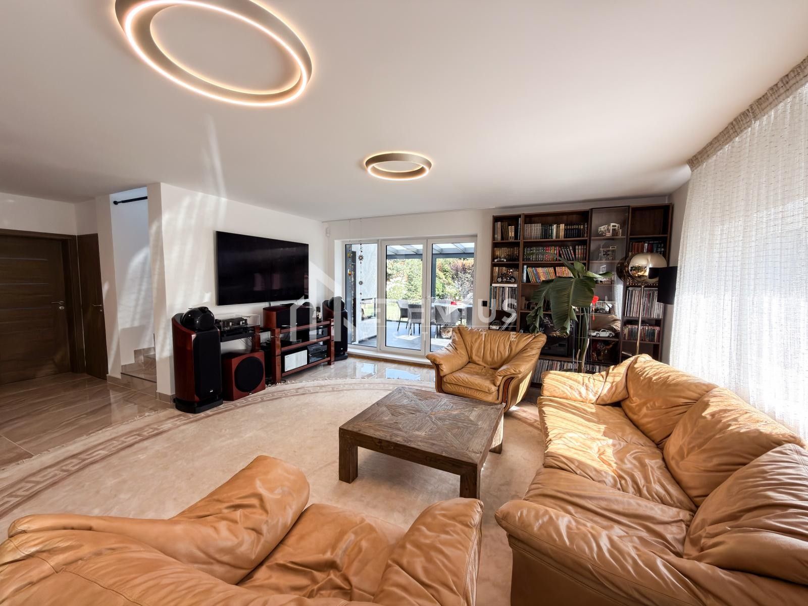 Prodej domu 307 m² - foto 4