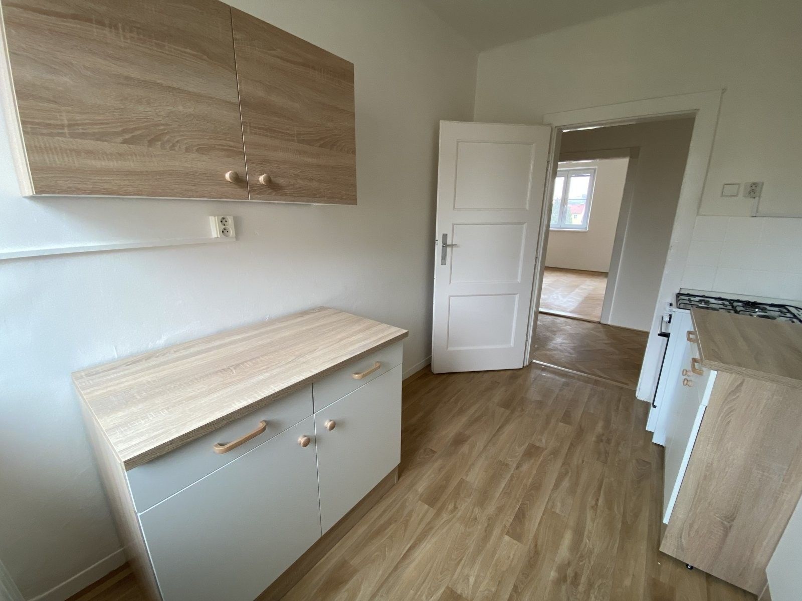 Pronájem bytu 4+1 100 m² - foto 3