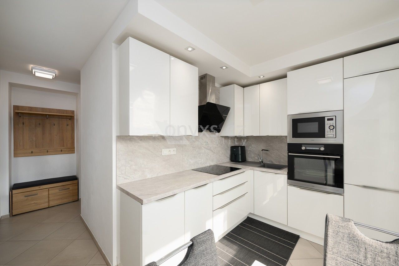 Prodej bytu 2+1 58 m² - foto 1