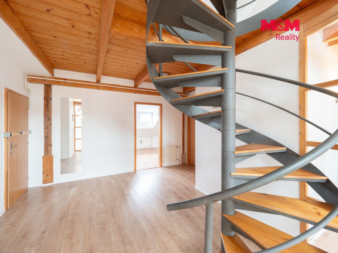 Pronájem bytu 3+kk 104 m² - foto 8