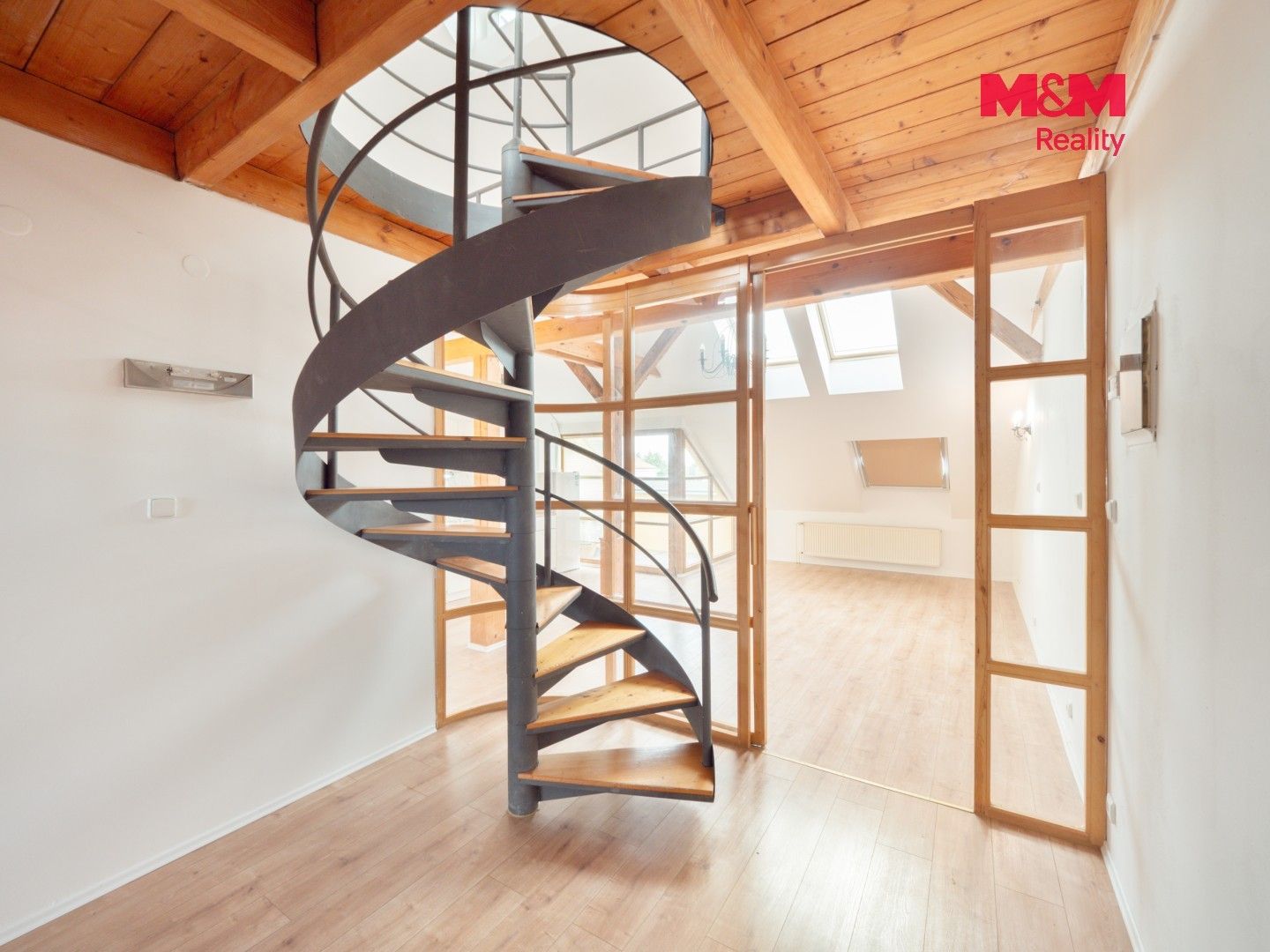 Pronájem bytu 3+kk 104 m² - foto 9