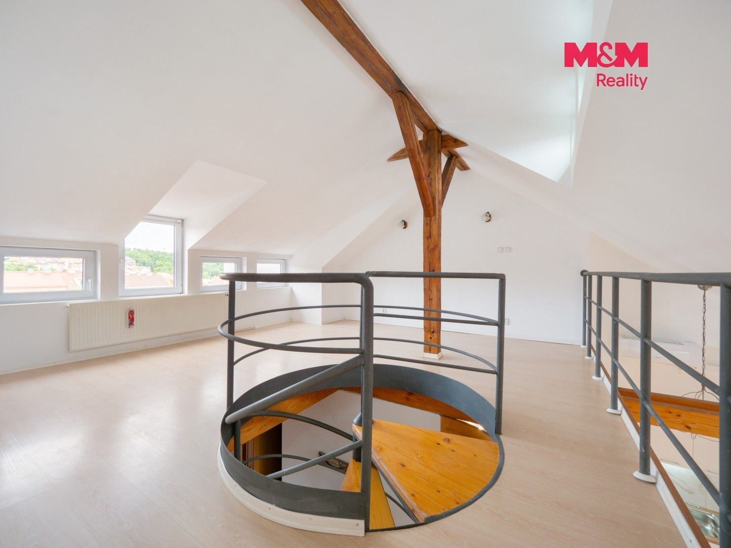 Pronájem bytu 3+kk 104 m² - foto 10