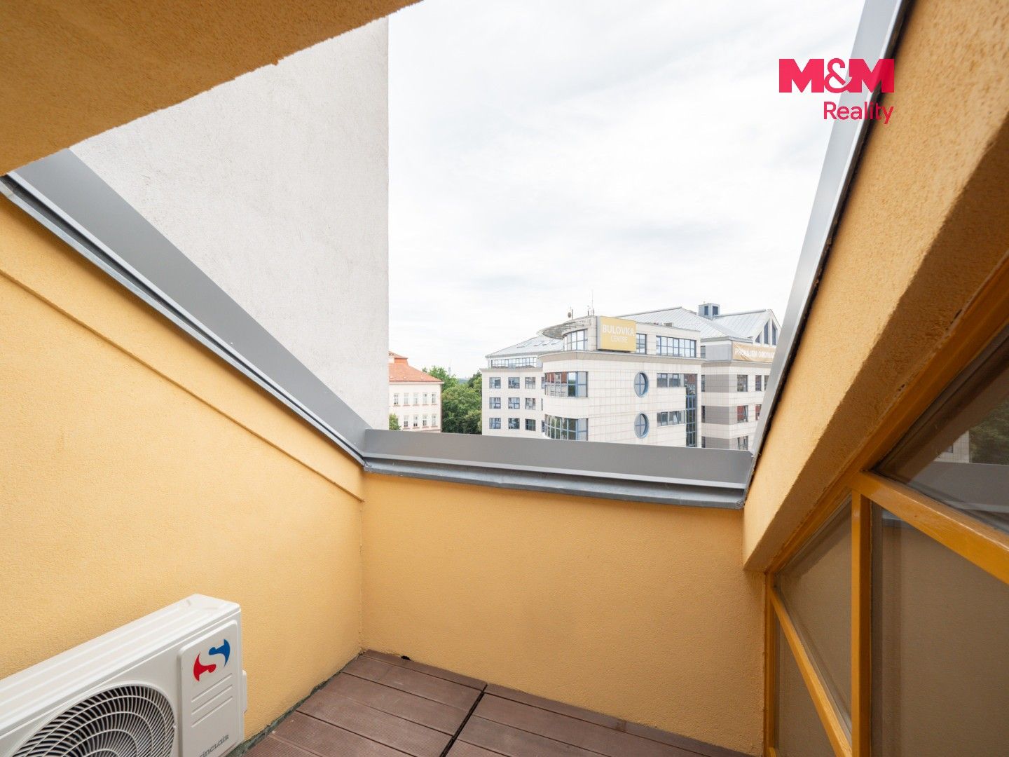 Pronájem bytu 3+kk 104 m² - foto 18